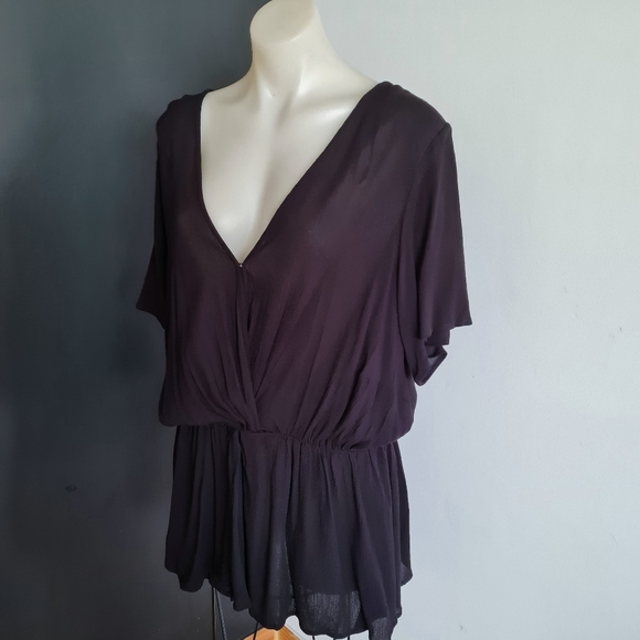 Women's size S =16 'CITY CHIC' Gorgeous black crepe viscose blouse top- EUC - Picture 3 of 7